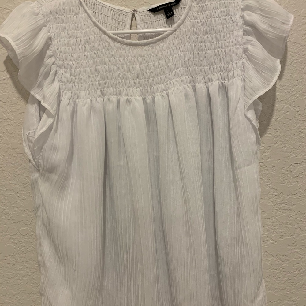 Banana Republic Smocked Top Size L